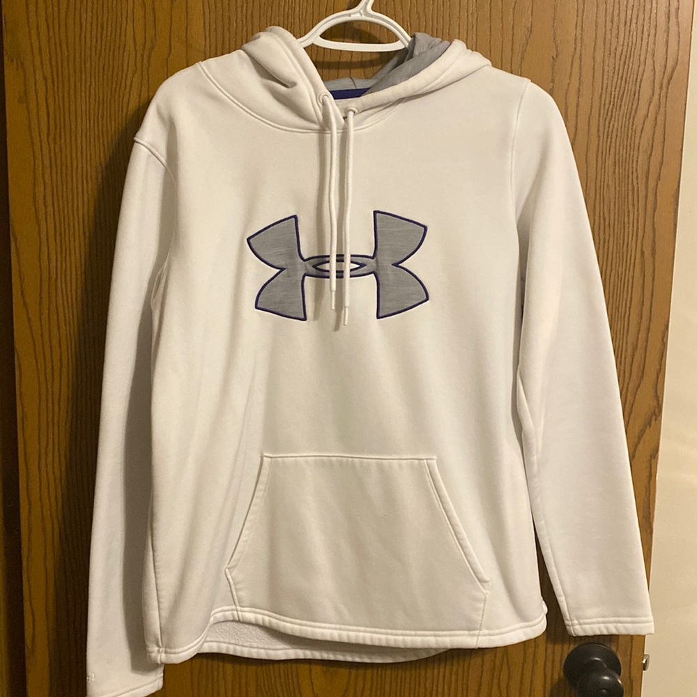 Under Armour Hoodie. No tag but fits like a Medium.